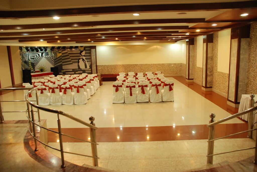 Hotel Ganga Ratan آغْرا المظهر الخارجي الصورة