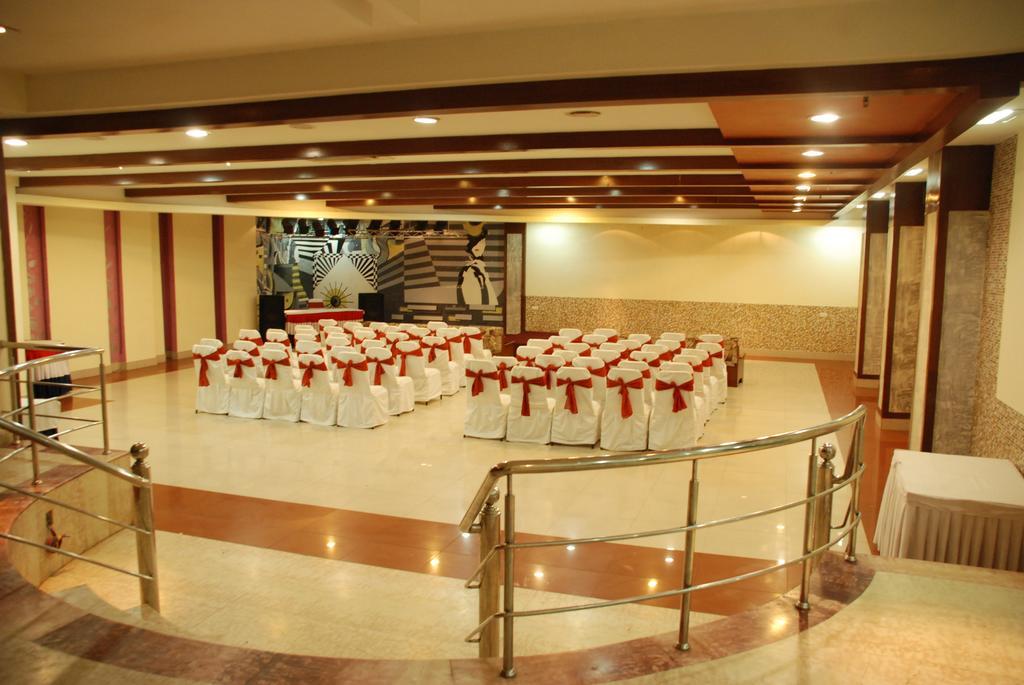 Hotel Ganga Ratan آغْرا المظهر الخارجي الصورة