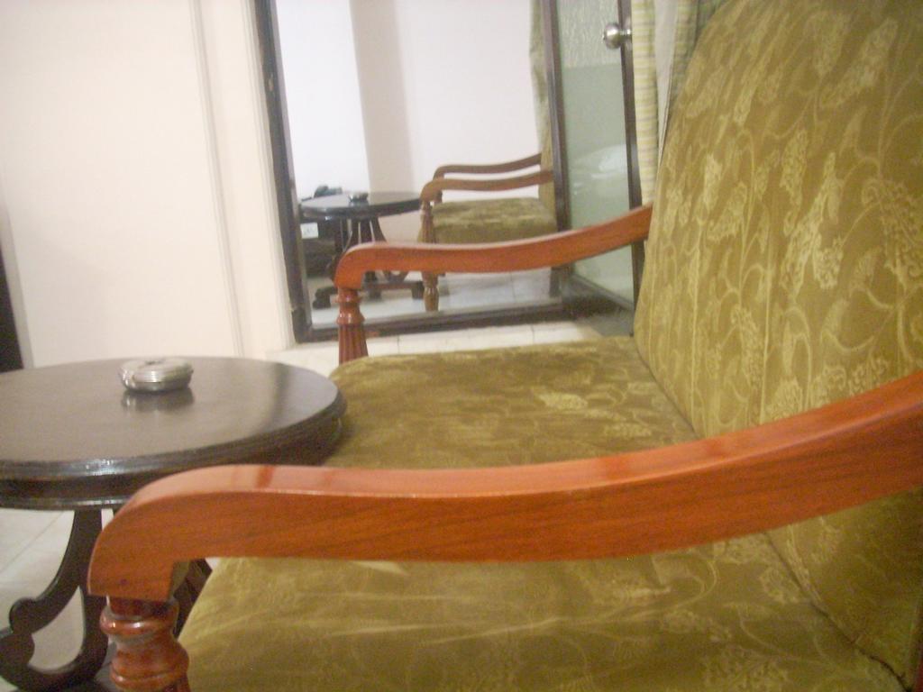 Hotel Ganga Ratan آغْرا الغرفة الصورة