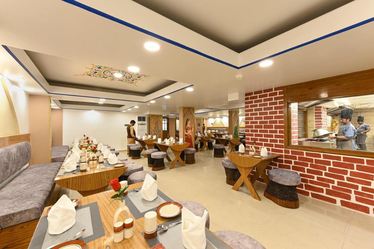 Hotel Ganga Ratan آغْرا المظهر الخارجي الصورة