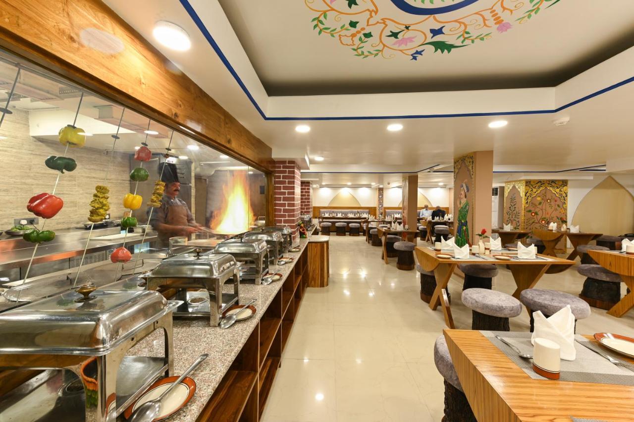 Hotel Ganga Ratan آغْرا المظهر الخارجي الصورة