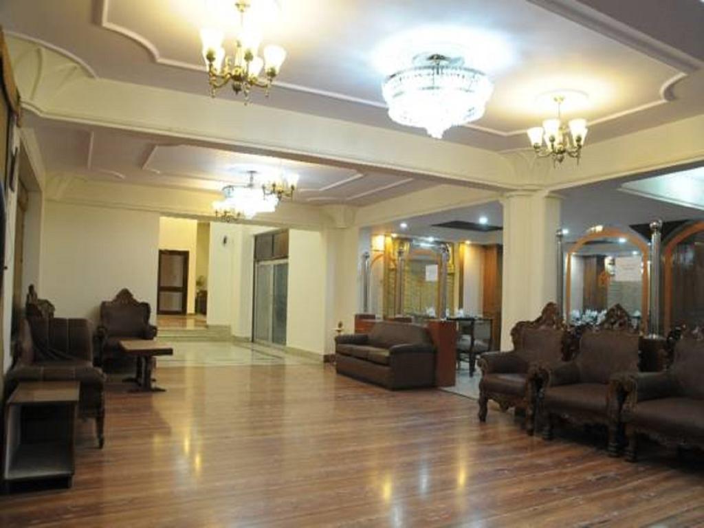 Hotel Ganga Ratan آغْرا الغرفة الصورة