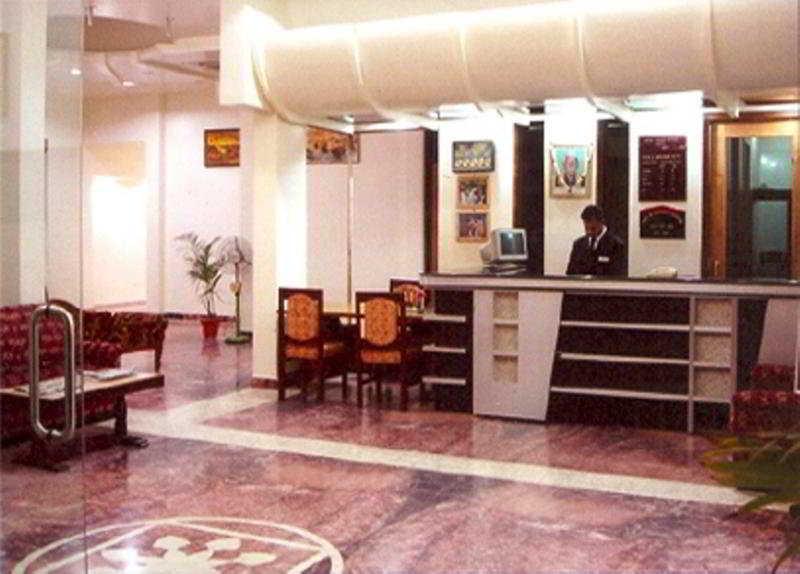 Hotel Ganga Ratan آغْرا المظهر الخارجي الصورة
