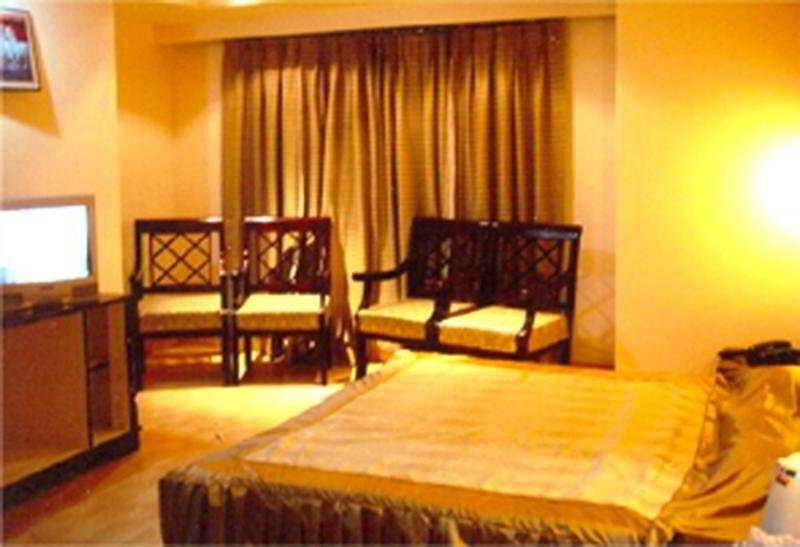 Hotel Ganga Ratan آغْرا المظهر الخارجي الصورة