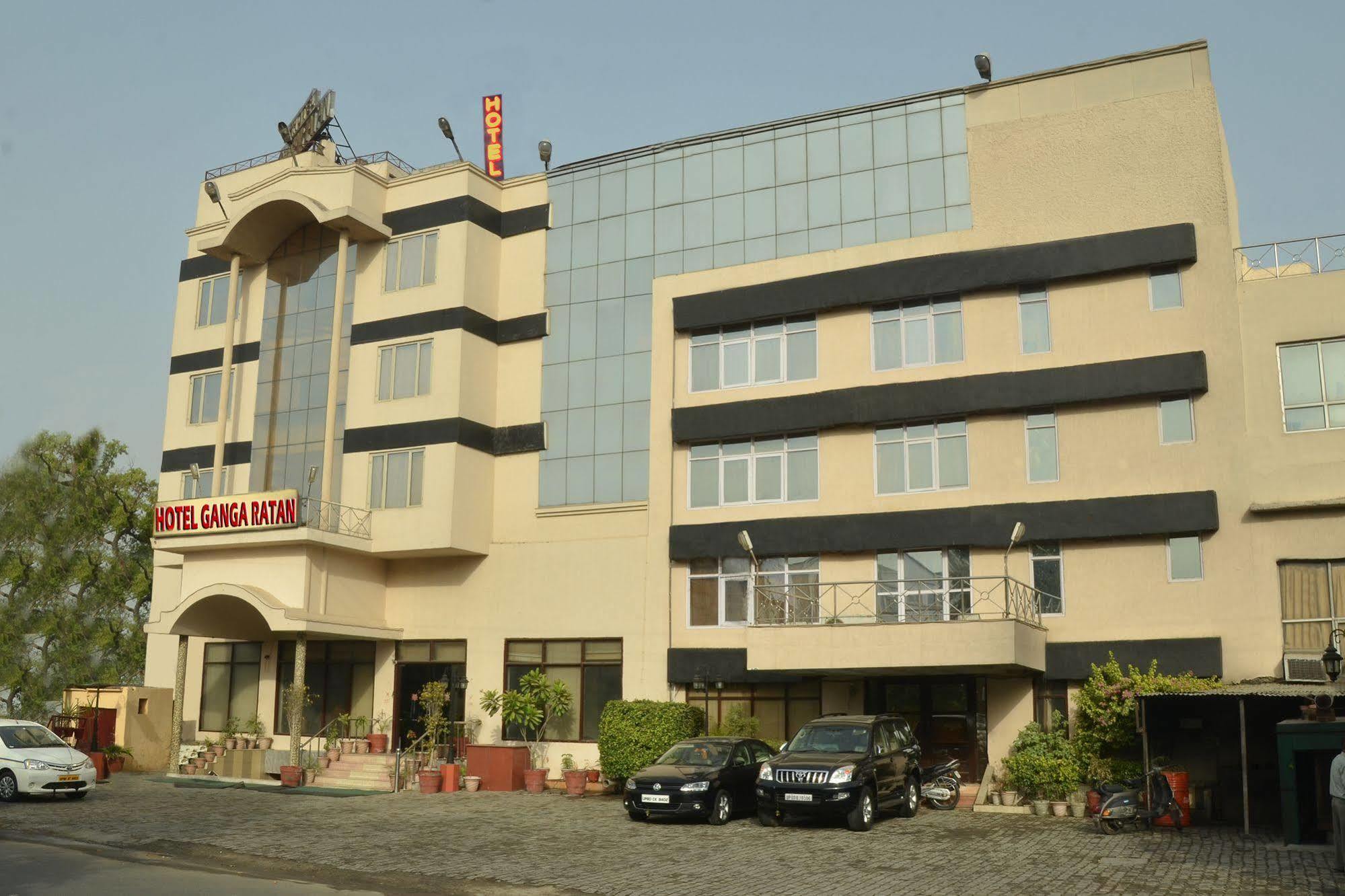 Hotel Ganga Ratan آغْرا المظهر الخارجي الصورة